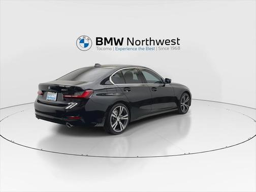 2022 BMW 330 330i