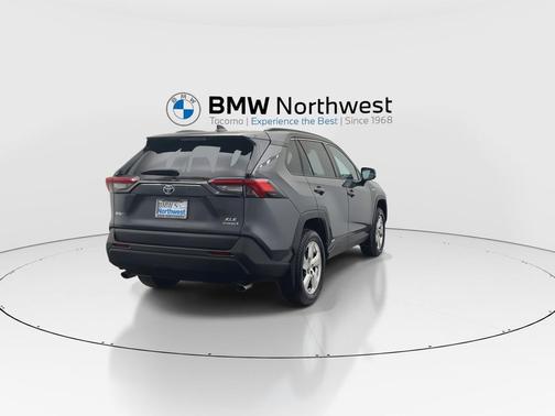 2021 Toyota RAV4 Hybrid XLE Premium