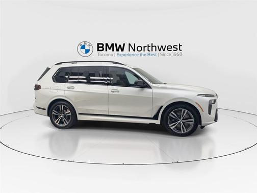 2026 BMW X7 M60i