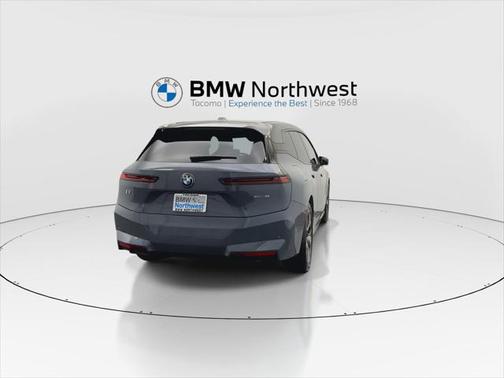 2026 BMW iX xDrive45