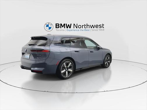 2026 BMW iX xDrive45