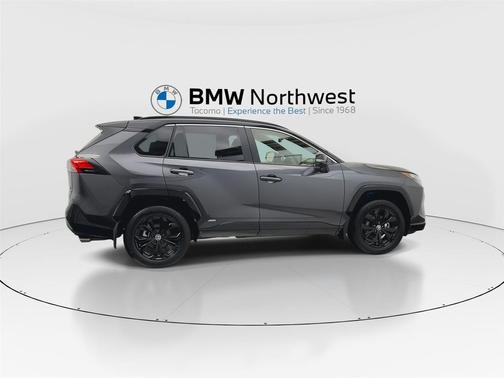 2023 Toyota RAV4 Hybrid SE