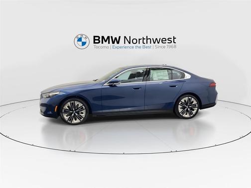 2025 BMW 530 i xDrive