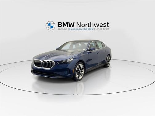 2025 BMW 530 i xDrive
