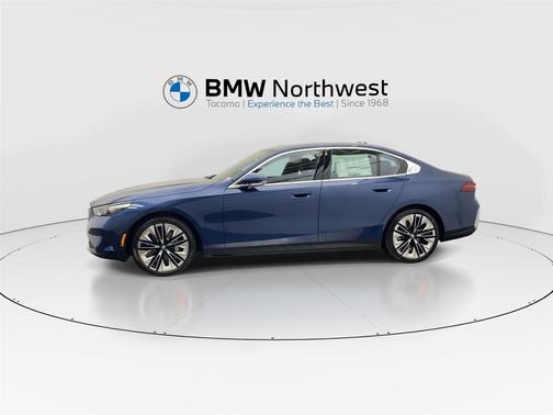 2025 BMW 530 i xDrive