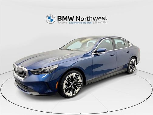 2025 BMW 530 i xDrive