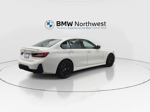 2025 BMW 330 i xDrive