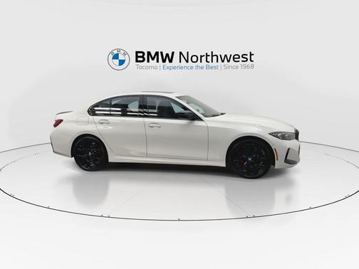 2025 BMW 330 i xDrive
