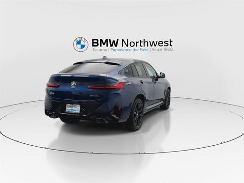 2022 BMW X4 xDrive30i
