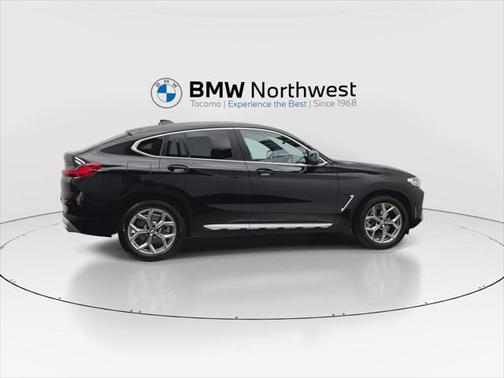 2023 BMW X4 xDrive30i