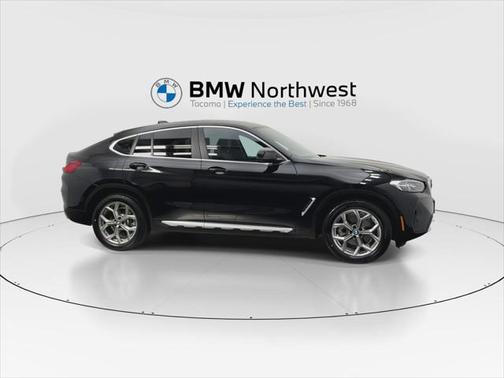 2023 BMW X4 xDrive30i