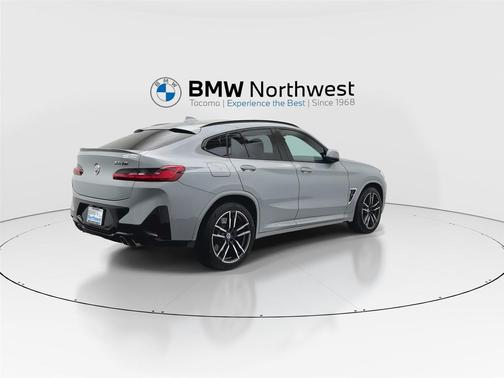 2022 BMW X4 M AWD