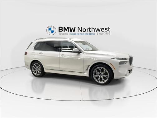 2025 BMW X7 xDrive40i