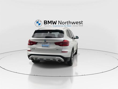 Mineral White Metallic 2021 BMW X3 xDrive30i