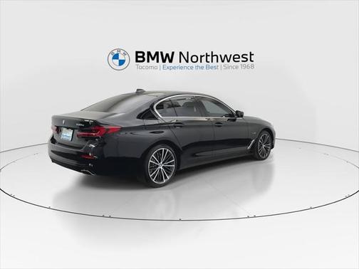 2022 BMW 530e Base