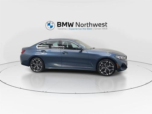 2025 BMW 330 i xDrive