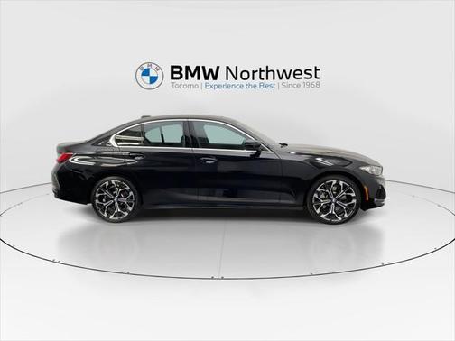 2025 BMW 330 i xDrive