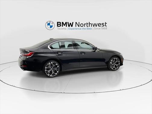 2025 BMW 330 i xDrive