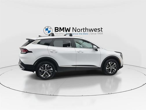 Glacial White Pearl 2024 Kia Sportage EX