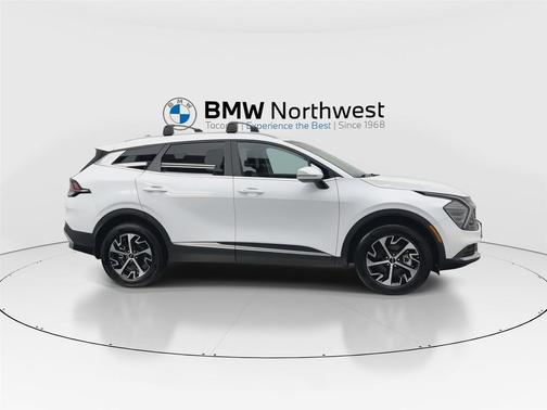 Glacial White Pearl 2024 Kia Sportage EX