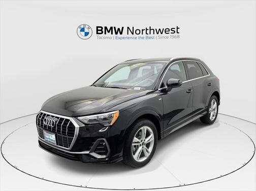 2022 Audi Q3 45 S line Premium