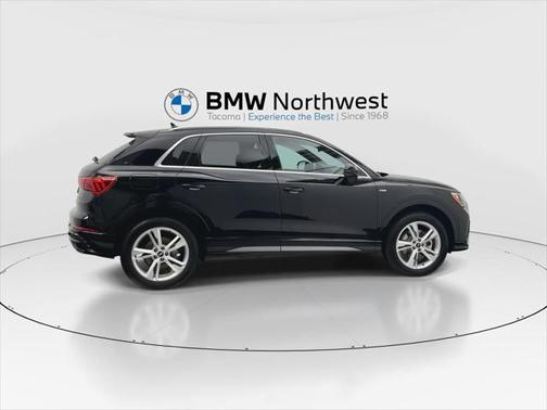 2022 Audi Q3 45 S line Premium