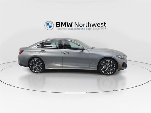 2025 BMW 330 i xDrive