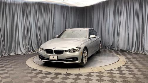 Glacier Silver Metallic 2018 BMW 330 xDrive