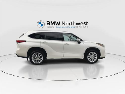 Blizzard Pearl 2021 Toyota Highlander Limited