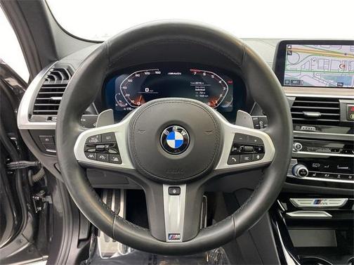 Photo 5 of 13 of 2020 BMW X3 M40i