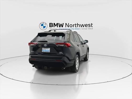 2021 Toyota RAV4 Hybrid XLE Premium
