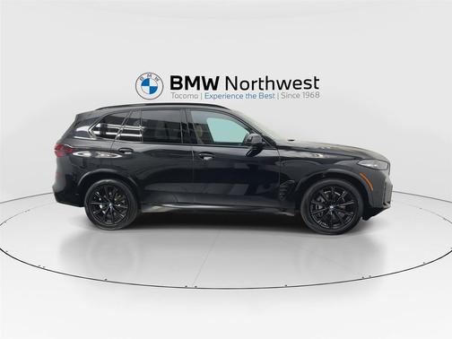 Black Sapphire Metallic 2024 BMW X5 xDrive40i