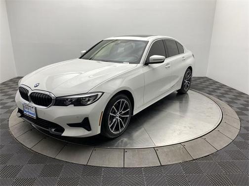 Photo 1 of 13 of 2019 BMW 330 i xDrive