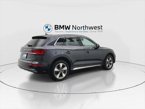 2023 Audi Q5 40 Premium Plus
