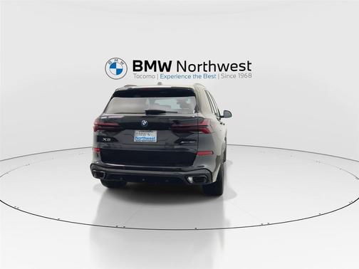 Black Sapphire Metallic 2026 BMW X5 xDrive40i