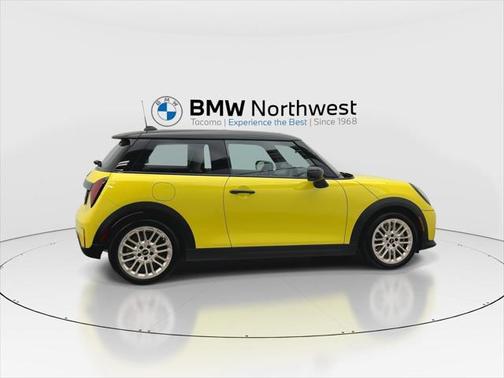 2025 MINI Hardtop Cooper