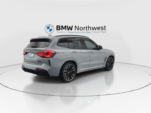 2024 BMW X3 M40i