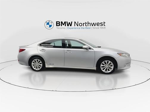 2013 Lexus ES 300h Base