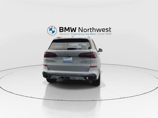 Brooklyn Grey Metallic 2026 BMW X5 xDrive40i