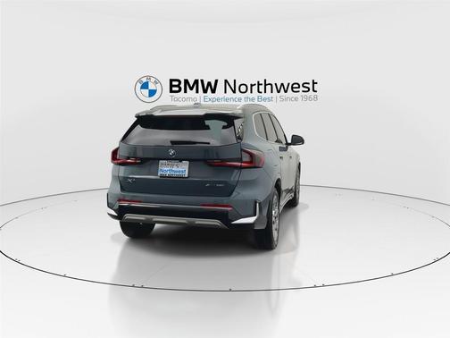Cape York Green Metallic 2025 BMW X1 xDrive28i