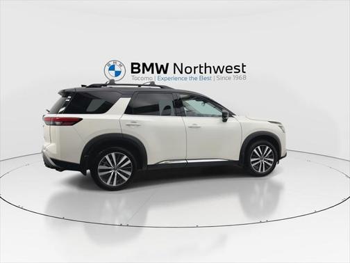 2022 Nissan Pathfinder Platinum 4WD