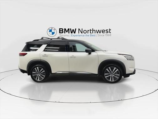 2022 Nissan Pathfinder Platinum 4WD