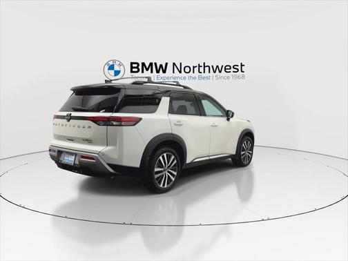 2022 Nissan Pathfinder Platinum 4WD