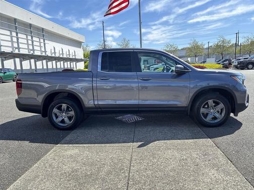 Modern Steel Metallic 2022 Honda Ridgeline RTL