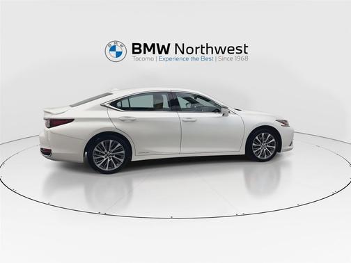2021 Lexus ES 300h Base