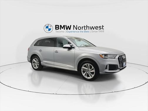 2022 Audi Q7 55 Premium Plus