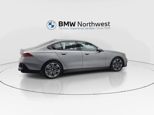 2026 BMW 540 i xDrive
