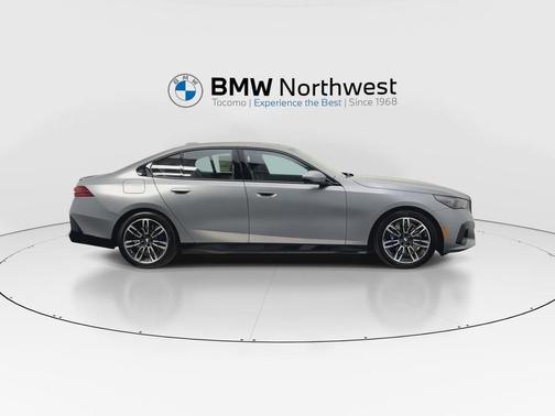 2026 BMW 540 i xDrive