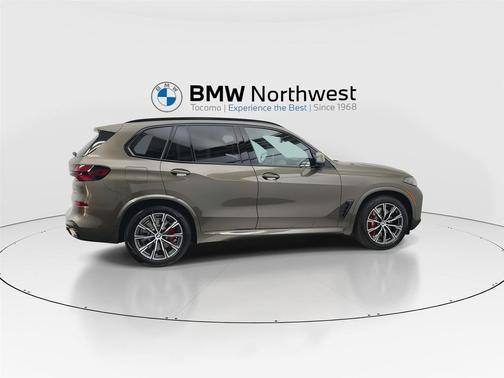 Manhattan Green Metallic 2026 BMW X5 PHEV xDrive50e