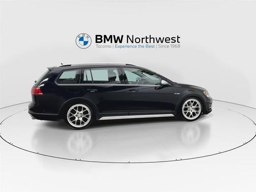 2017 Volkswagen Golf Alltrack 